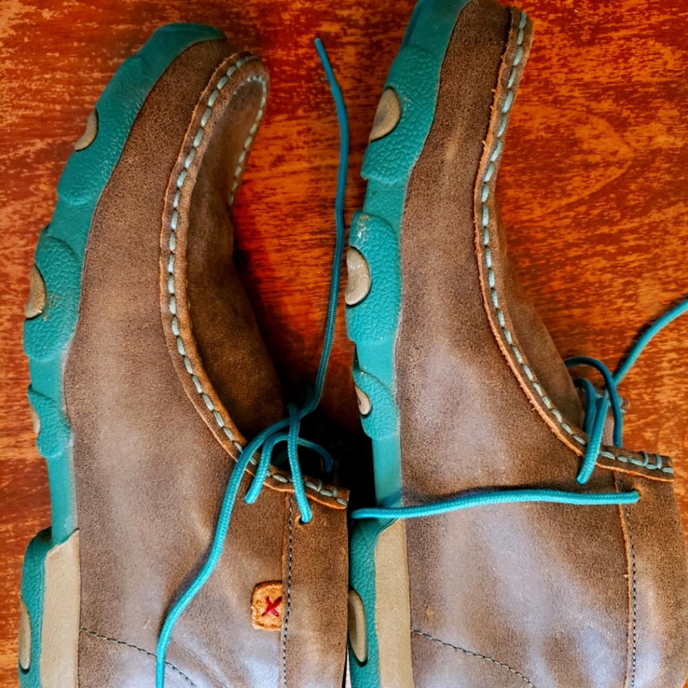 Bootie Twisted  size 10